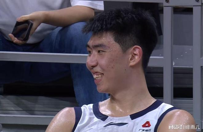 杜锋下课+签回徐昕？广东管理层正式表态，附加赛出局将换帅！