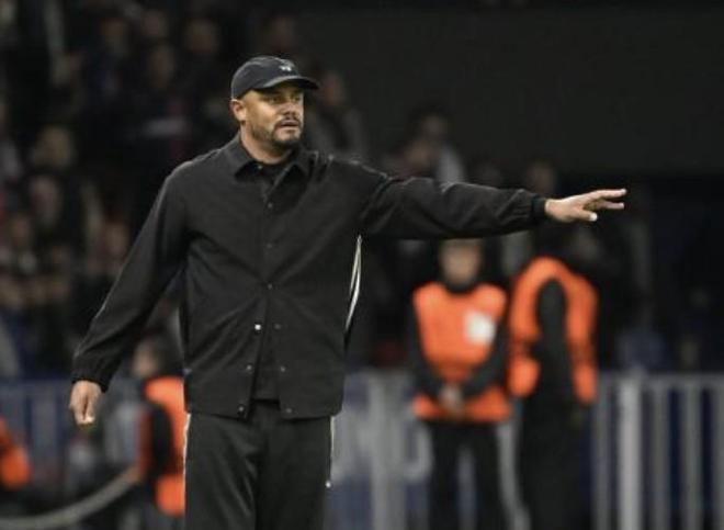 孔帕尼：回我们主场会有特别的事情会发生；不喜欢停赛的状态