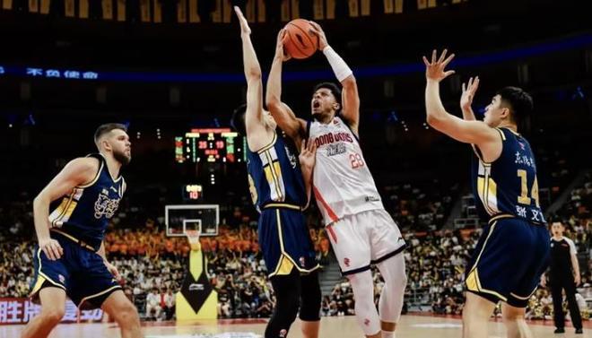 CBA季后赛首日，广州、辽宁都能以下克上，杜锋面临下课危机