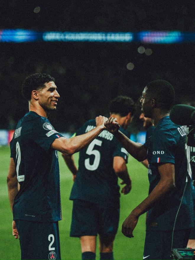 阿什拉夫社媒晒照激励球队：工作尚未完成