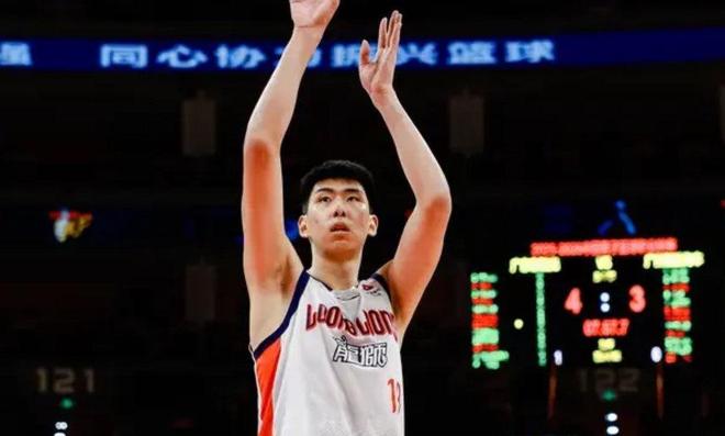 轰13+11扎心广东！中国男篮22岁2米26新星崛起：下一步冲击NBA？