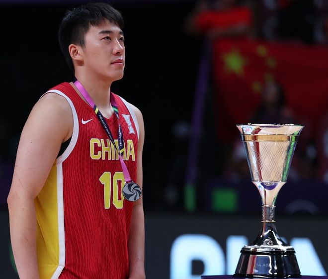 中国男篮国手王俊杰转校马塞诸塞大学 球队已长达12年未打进疯三