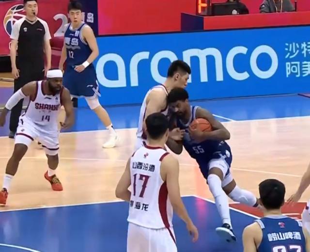 拒绝20分逆转！山西加时险胜青岛：米奇空砍30+22