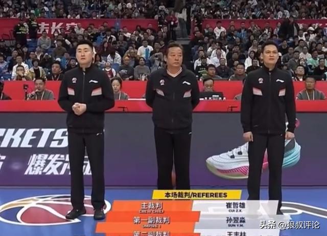 山西外教暗讽青岛主场“8打5”事出有因 与CBA名哨早已结下梁子