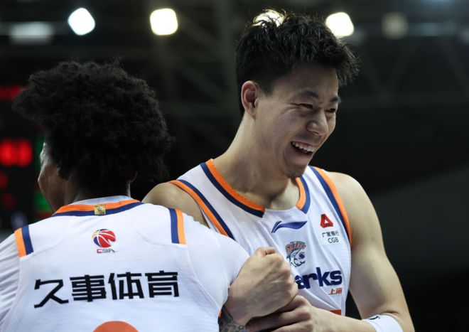 首轮轮空也没闲着！五一期间上海与广厦打热身，深圳与北京打热身