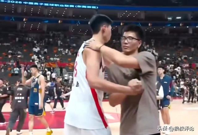 前广东中锋：宏远对中锋要求是防守和篮板 焦泊乔不适应现在的体系