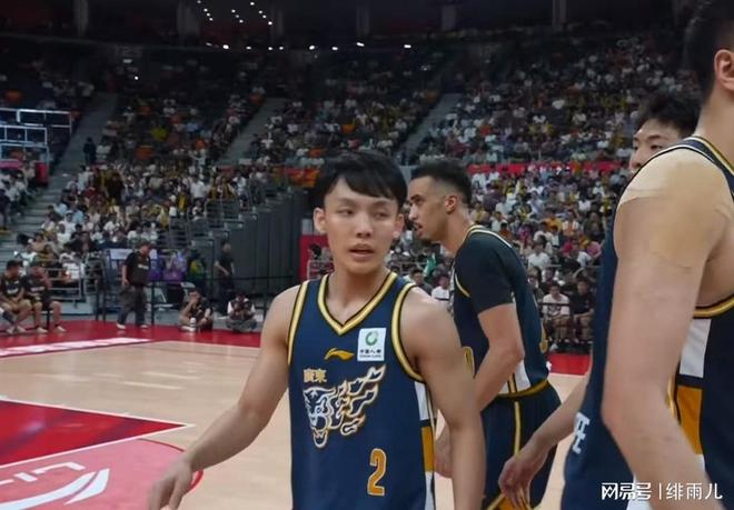 加盟广东成首选？CBA强力中锋锁死法尔，这才是杜锋的5号位答案！