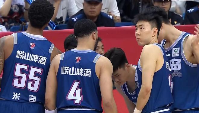 青岛男篮加时不敌山西，米奇30+22段昂君21+6+4，王奕博关键失误