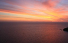 曼联押注19岁中场：一份合同背后的重建博弈