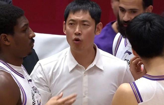 张庆鹏将离任，北控换帅三大热门出炉，谁能拯救球队？