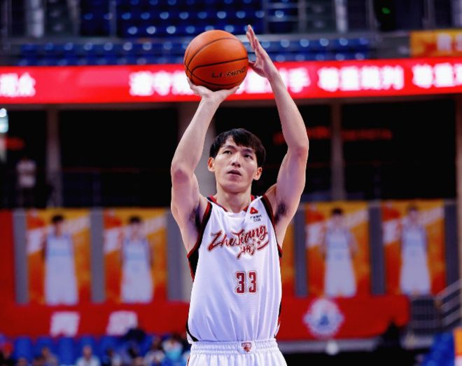 李悦州准绝杀！浙江加时逆转宁波2-0进八强将战深圳 兰道夫33分