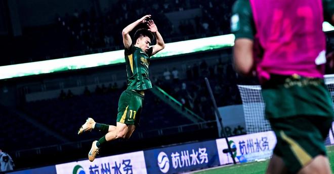 打破5轮进球荒，王钰栋更新社媒：5.1快乐