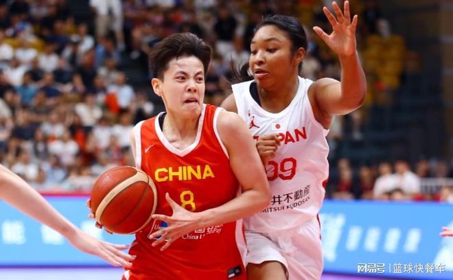 38投23中狂轰64分！女篮新一姐两战杀红眼：宫鲁鸣该重用她了？