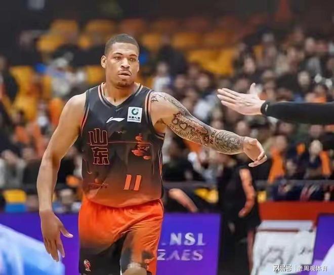 16分大胜！山东男篮98-82辽宁，2-1晋级，五人上双+第三节仅丢6分
