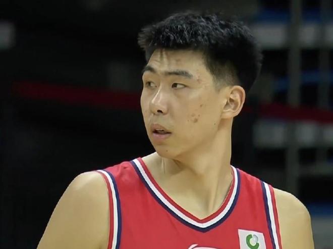 NBA球队邀请徐昕试训，广州主帅：为他感到骄傲，他的未来没有上限