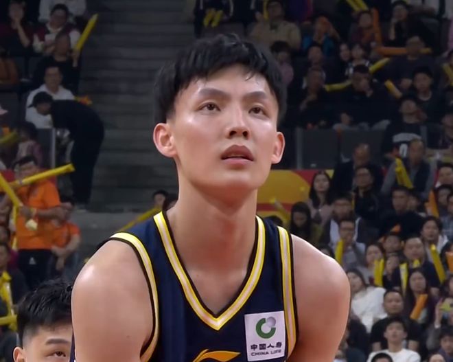 广东3消息！徐杰深夜发声，徐昕回归再生变故，京粤首战时间出炉