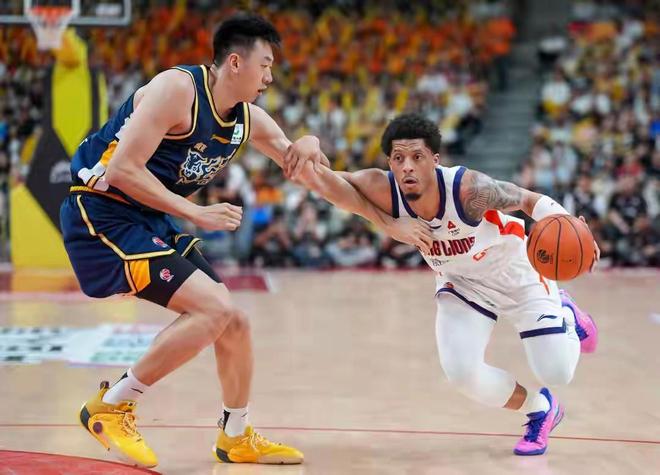 萨林杰24分14篮板 广东东阳光客场85-64大胜广州朗肽海本
