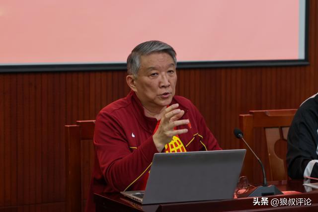 宫鲁鸣：女篮是和平时期的“特种部队” 肩负为国争光的责任和使命