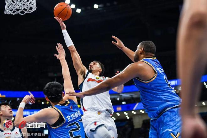 鏖战五棵松，华南虎拼至最后憾负北京