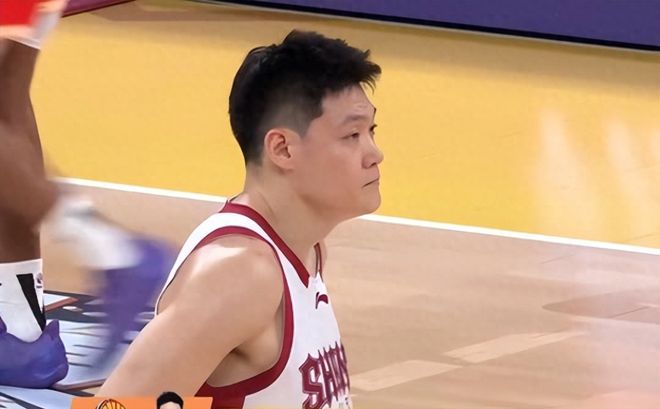 卫冕冠军爆冷输球，赛后听听苏群怎么说，点评一针见血