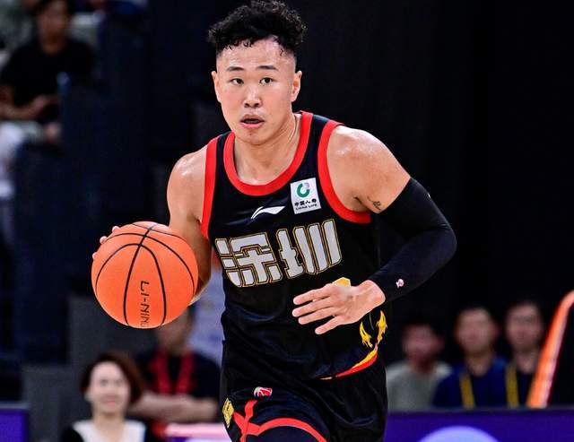 17投狂砍32分5助！这才是CBA顶级得分手，郑永刚率队冲冠的杀手锏