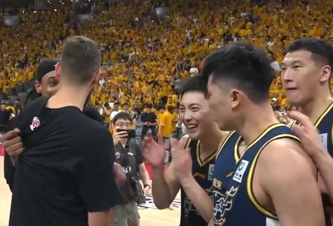 赢了北京队3分！杜锋感慨万千，大赞广东队1人