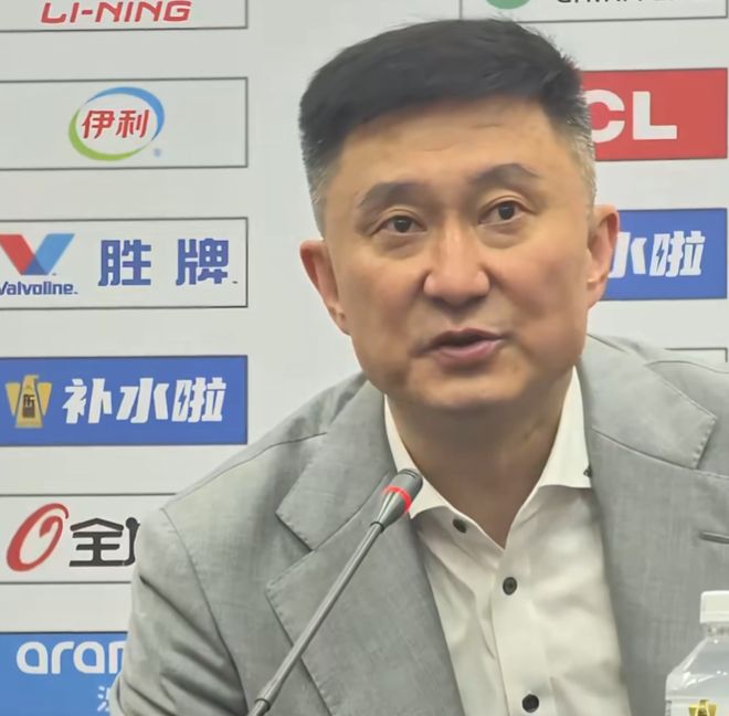 G2绝杀北京！杜锋直指感动，点赞多人贡献，奎因亲承鼓舞队伍！
