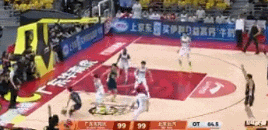 0秒绝杀！再见了，崔永熙！这才是广东队第一侧翼