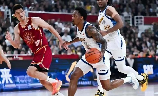 CBA季后赛｜卫冕冠军浙江广厦顽强扳平大比分