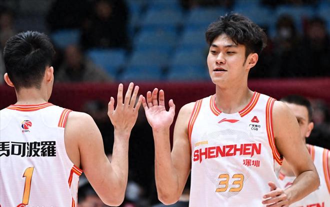 广东老队长拿第9冠？合同仅剩两月，19次进季后赛，18次进四强
