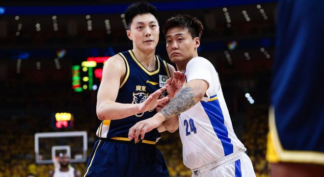 CBA男篮动态更新！广东男篮vs北京男篮，赛前带来广东男篮胡明轩、奎因、徐杰以及北京男篮赵睿最新消息
