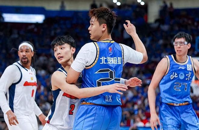 广东19点35VS北京，杜锋新首发五虎将出炉，2大奇兵或空降驰援