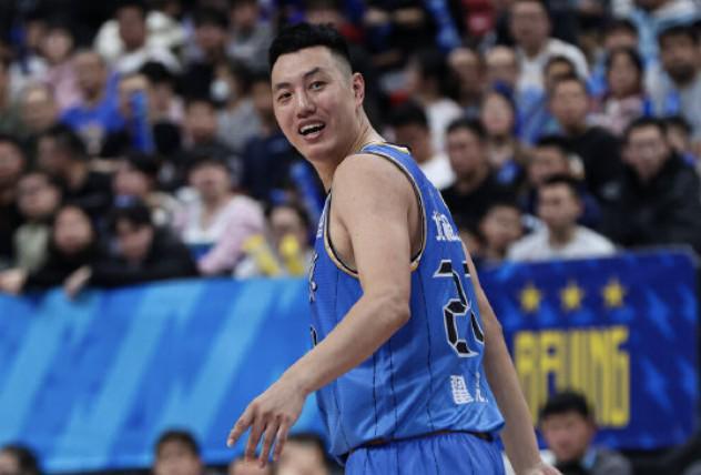 翟晓川：全队都保持了冷静的一面，赛前我们一直在研究对手