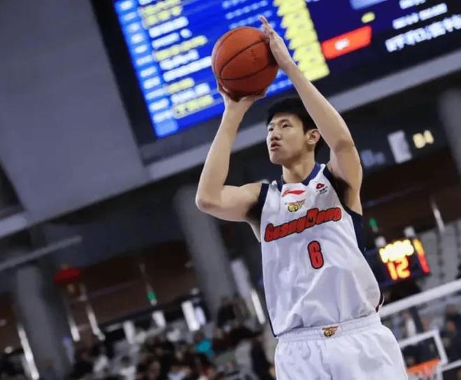 广东5人合同到期！杜润旺+2小将或留队，王少杰租借到期买断吗？