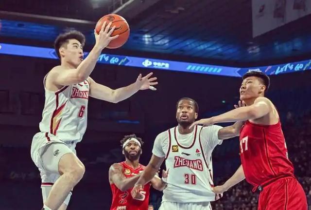 三分24投仅7中！广东男篮客场不敌北京，卫冕梦碎八强