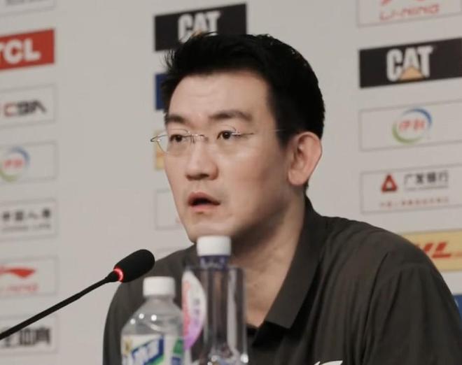王博：深圳有贺希宁和最好的外援，攻击力也是联盟最恐怖的存在