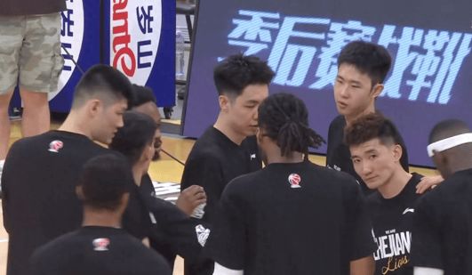 破案！迪亚洛撞伤胡金秋原因找到，王仕鹏怒批，闫军自信判罚