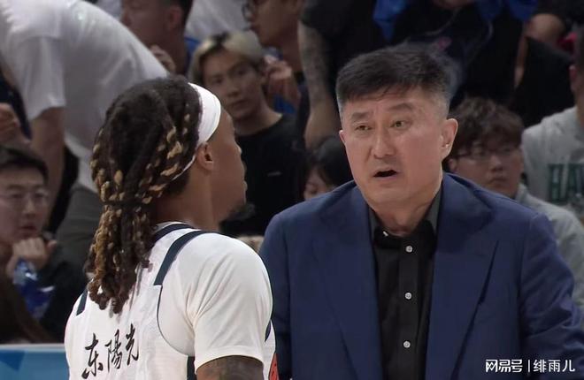 最后的希望！广东队被曝欲挖走冠军内线，能救杜锋仅剩一人！