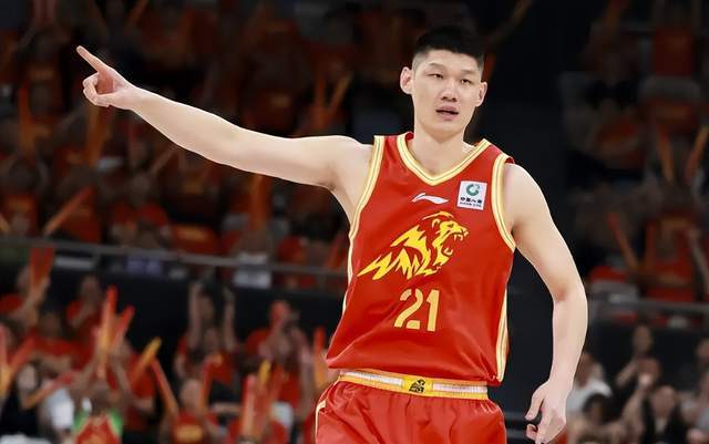 CBA铁律无人能破，常规赛前4抢第一，上海被看好，卫冕冠军有些难