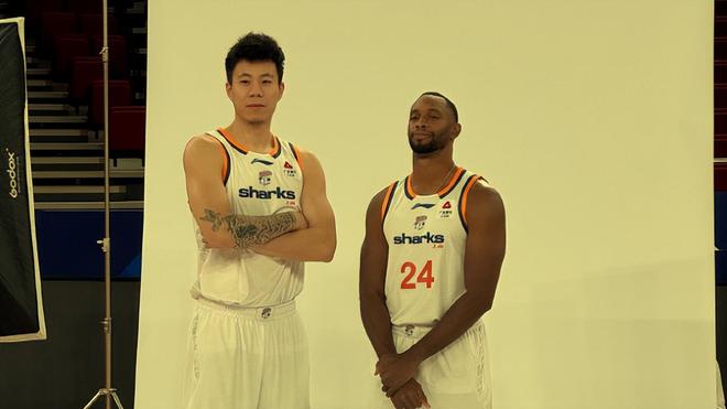 张镇麟7+2!弗格2+2,周琦2+3,赵睿3分,麦基2+1,上海领先北京队12分
