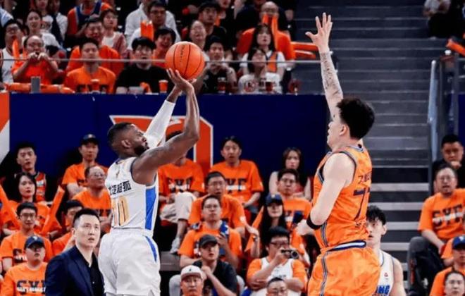 G1上海87-82险胜北京 球员评价：2人满分，7人良好，弗格低迷