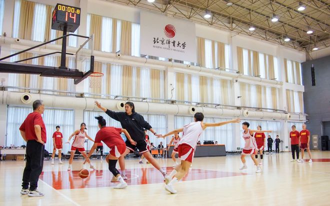 女篮集训缺人紧急补入！继续抵制宫鲁鸣长期集训将自讨苦吃