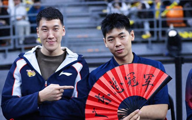 杜锋爱徒续约无忧！合同3年起步，三分不输胡明轩，被郭士强弃用