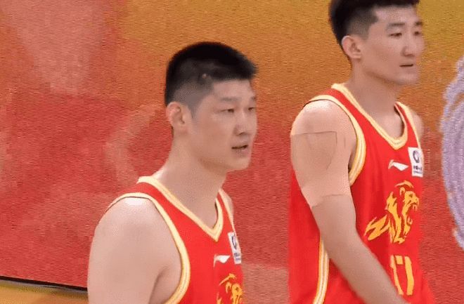 布朗46分广厦1-0深圳开门红 孙铭徽12+8贺希宁仅6分