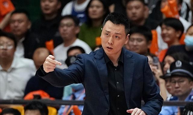 上海连胜终结！北京客场力克上海将CBA半决赛大比分扳成1-1