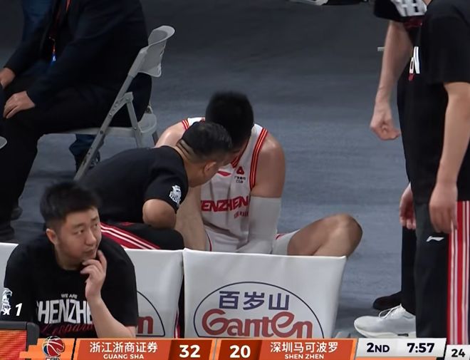 雪上加霜！深圳队2米19主力中锋意外重伤