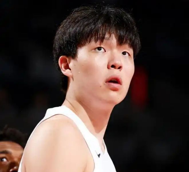 杨瀚森正式表态：将代表中国男篮出战7月世预赛 争取两场全胜