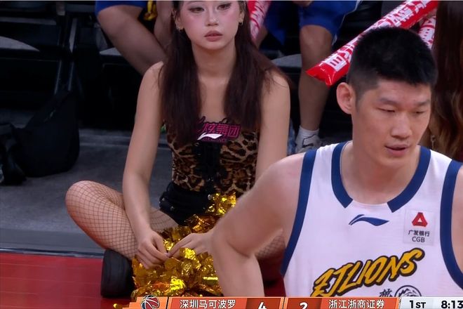 周鹏关键三分扳回一局，奇兵13分7助，胡金秋空砍15+8