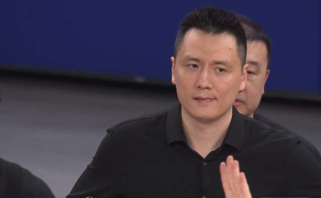 京沪G4大战，上海力拼晋级，卢伟或再变阵，替补需发力，央视直播