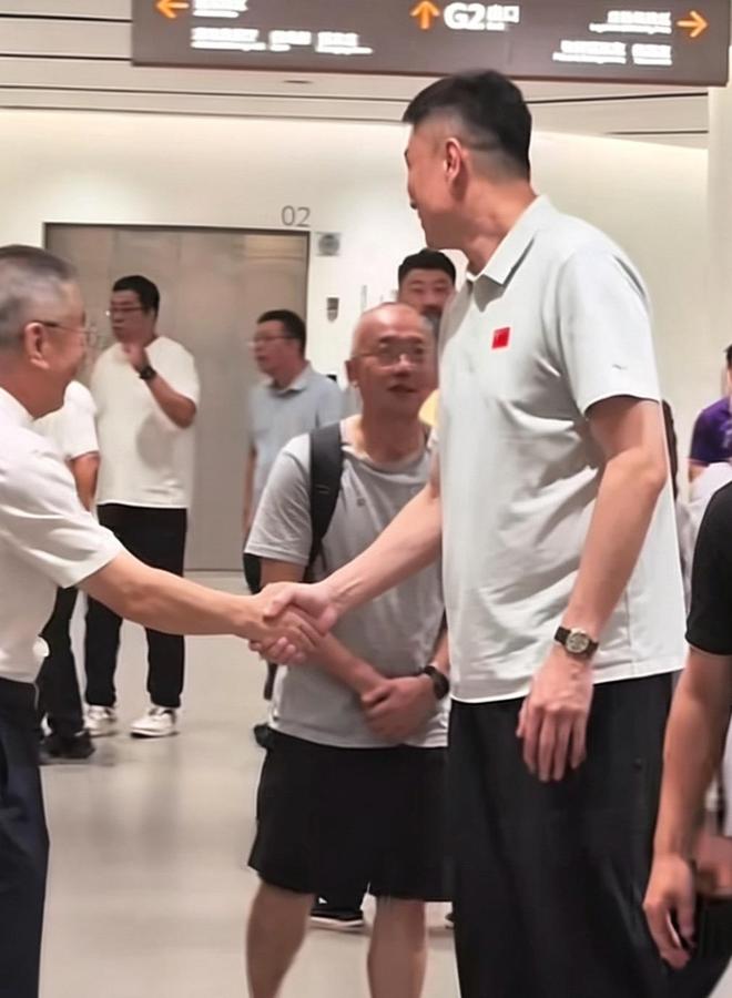 宏远速递！杜锋支招深圳，威姆斯上演辽粤对决，麦考尔回归广州